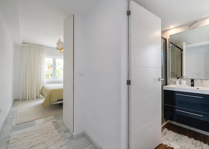 Apartment Center Access With Style Marbella